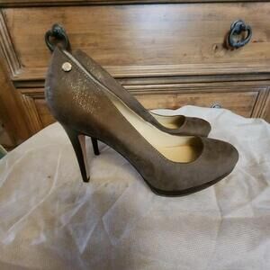 FIND NWOB Calvin Klein Gilda Platform High Heeled Shoes tan 10 (bin12)